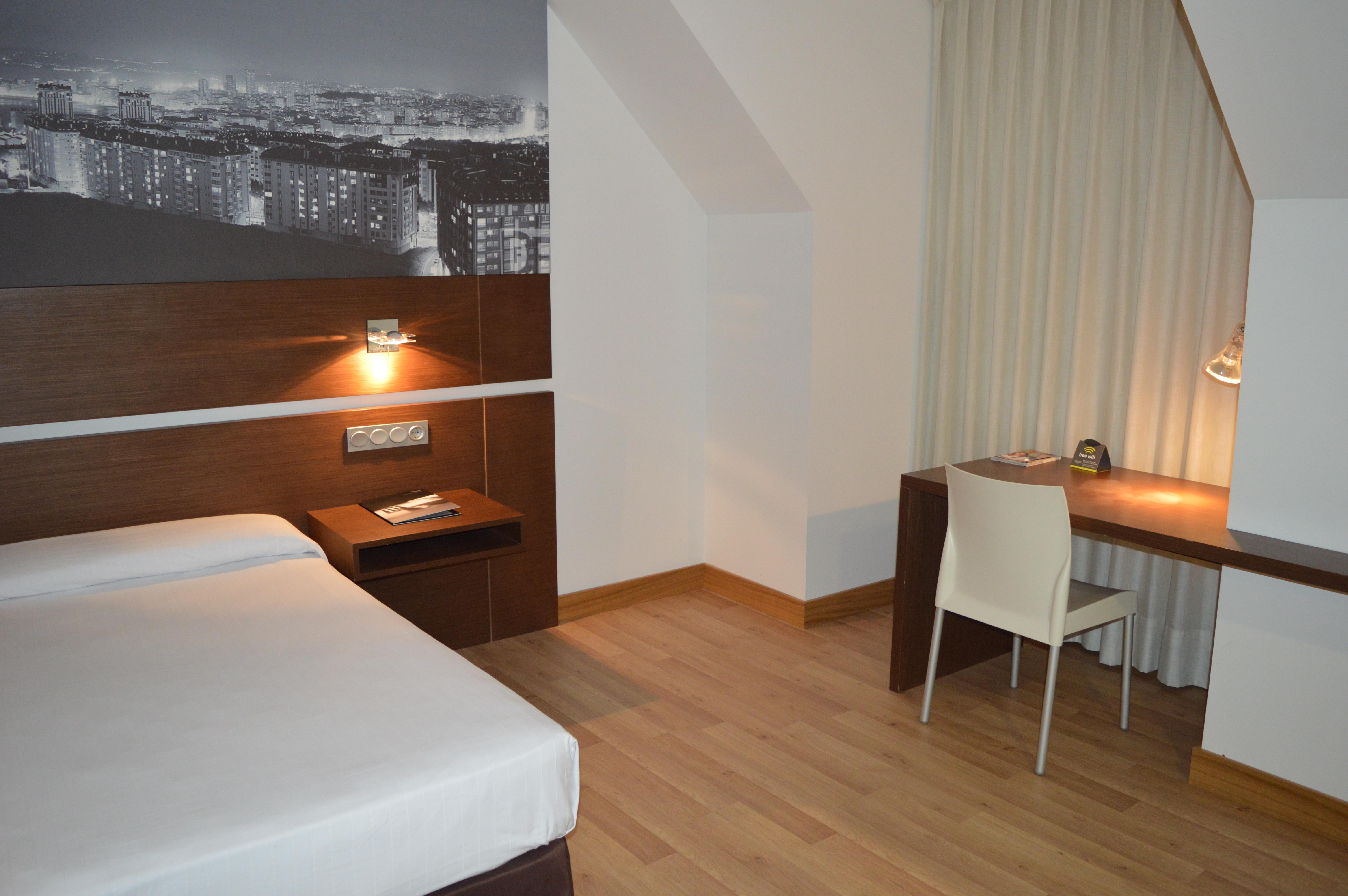 Hotel Spa Odeon Ferrol Extérieur photo